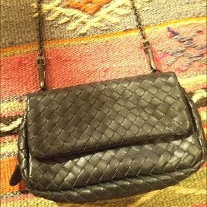 BOTTEGA VENETA CROSSBODY BLACK LEATHER BAG
